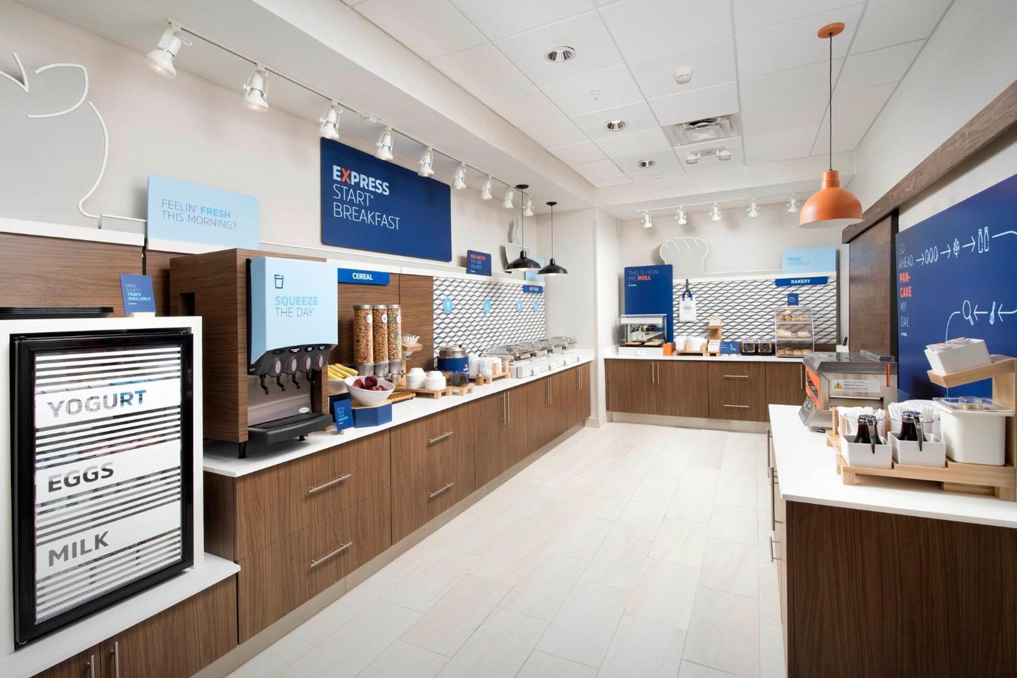 Holiday Inn Express & Suites Mansfield - Ontario By Ihg エクステリア 写真